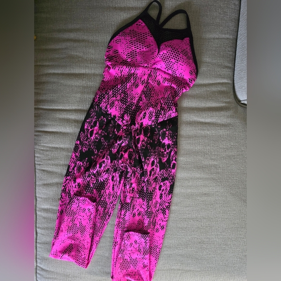 Butt Lift/Shaper Fitness Fullbody Jumpsuit  One Size  Stretchy - Picture 1 of 8